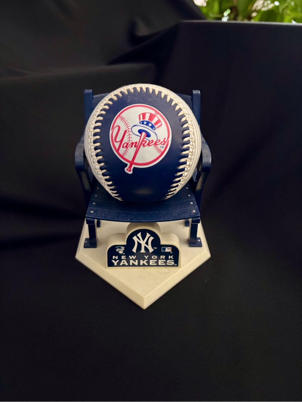 New York Yankees Baseball Display Stand Collectible MLB Memorabilia Decor